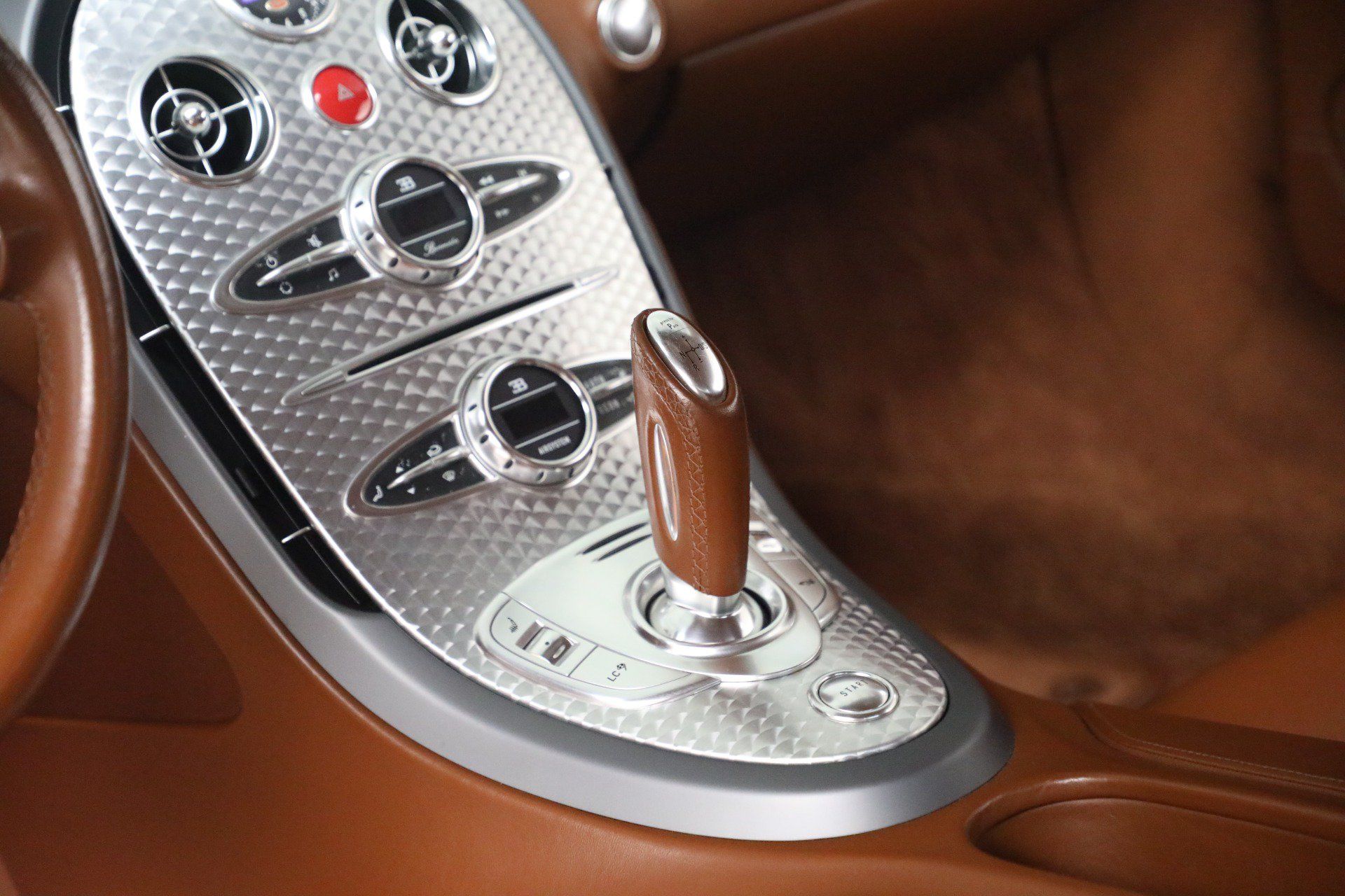 Used 2006 Bugatti Veyron AWD/4WD image 19