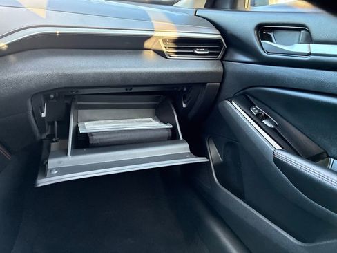 Used 2024 Nissan Altima 2.5 SR image 32