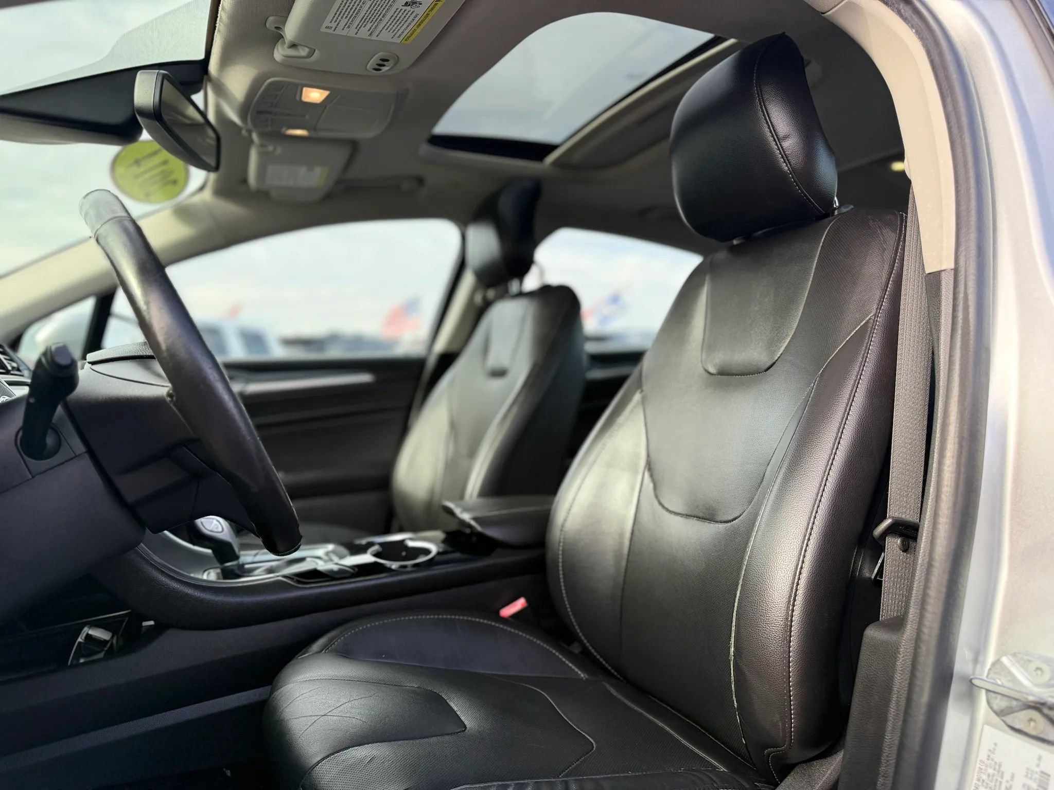 Used 2014 Ford Fusion Titanium FWD image 13