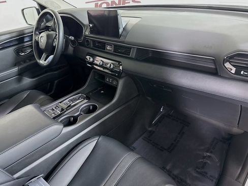 Used 2023 Honda Pilot Touring image 36