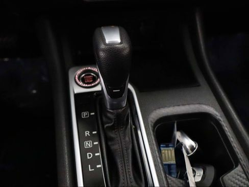 Used 2023 Nissan Sentra SV image 9