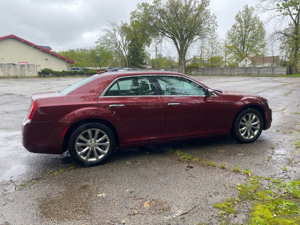 Used 2016 Chrysler 300 C AWD/4WD image 6