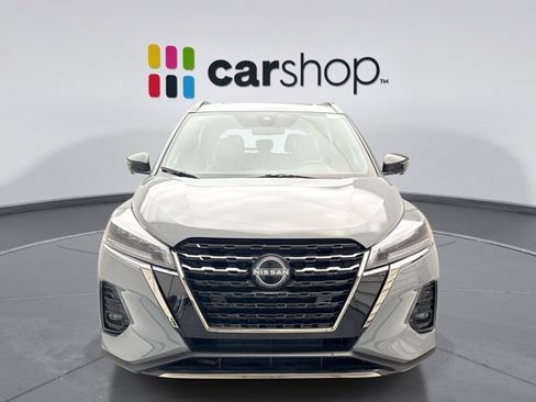 Used 2024 Nissan Kicks SR w/ SR Premium Package FWD image 8