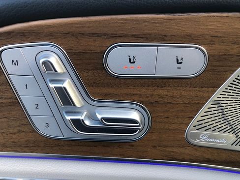 Used 2022 Mercedes-Benz GLE 350 4MATIC w/ Premium Package image 12