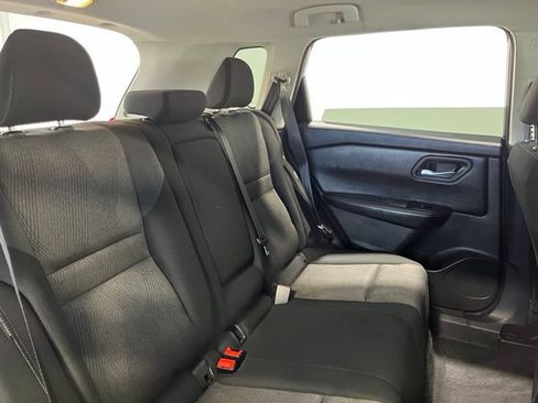 Used 2024 Nissan Rogue SV FWD image 13