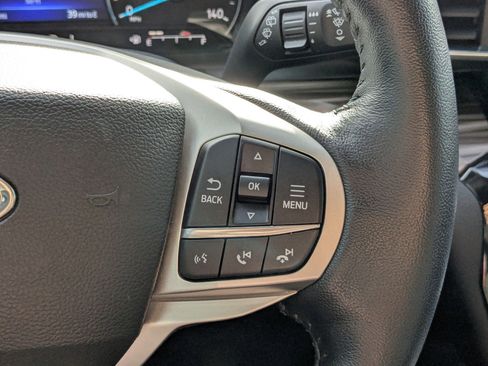 Used 2022 Ford Explorer Limited image 19