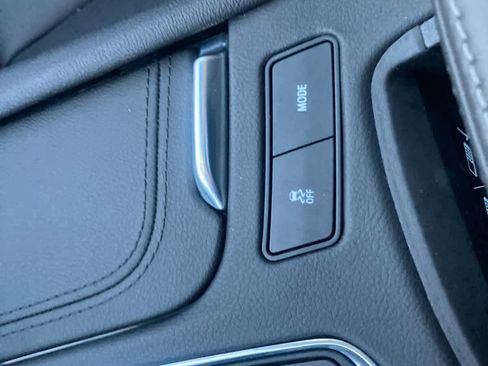 Used 2025 Cadillac XT6 Premium Luxury w/ Platinum Package image 31