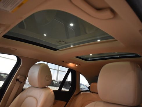 Used 2020 Mercedes-Benz GLC 300 4MATIC image 26