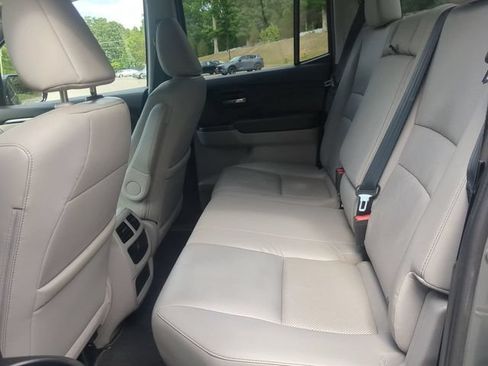 Used 2017 Honda Ridgeline RTL-T image 12