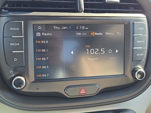 Certified 2022 Kia Soul LX w/ Technology Package image 27