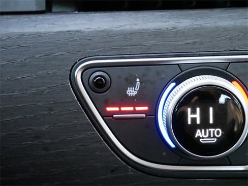 Used 2024 Audi A4 2.0T Premium Plus image 17