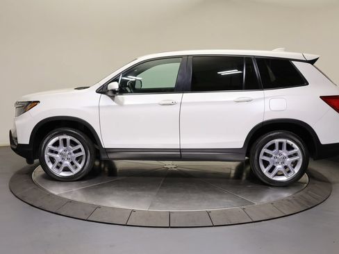 Used 2025 Honda Passport EX-L image 4