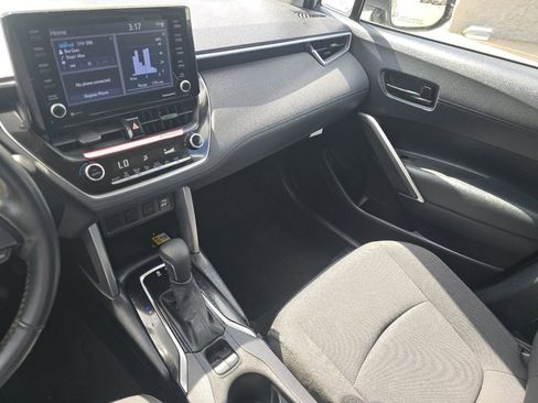 Used 2022 Toyota Corolla Cross LE FWD image 26