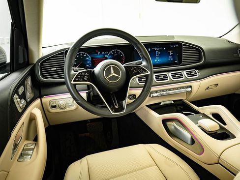 Used 2024 Mercedes-Benz GLE 350 4MATIC image 34