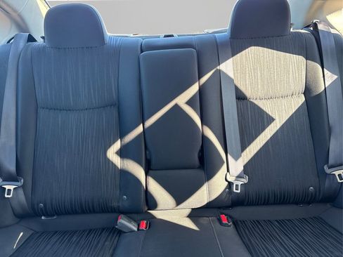 Used 2019 Nissan Sentra SV image 18