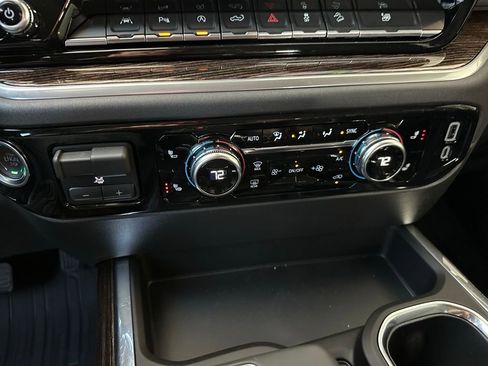 New 2026 GMC Sierra 1500 Elevation w/ Elevation Premium Package image 24