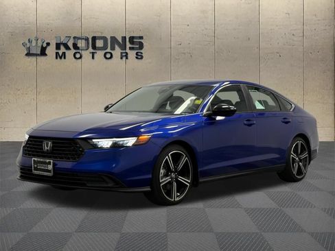 Used 2025 Honda Accord Sport image 1