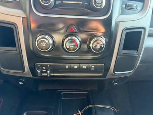 Used 2017 RAM 2500 Tradesman w/ Chrome Appearance Group AWD/4WD image 17