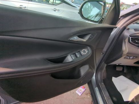Used 2021 Buick Encore GX Preferred AWD/4WD image 8
