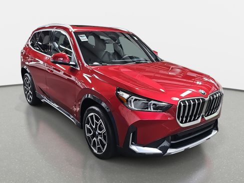 New 2026 BMW X1 xDrive28i w/ Technology Package image 3
