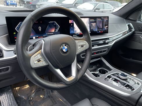 Certified 2023 BMW X7 xDrive40i w/ Executive Package image 11