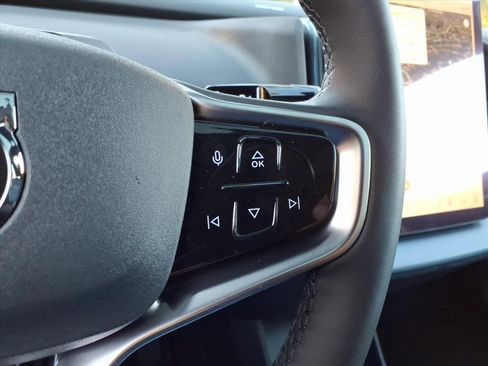 New 2025 Volvo EX30 Plus w/ Protection Package Premier image 21