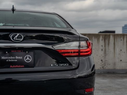 Used 2017 Lexus ES 350 w/ Navigation System Package FWD image 10