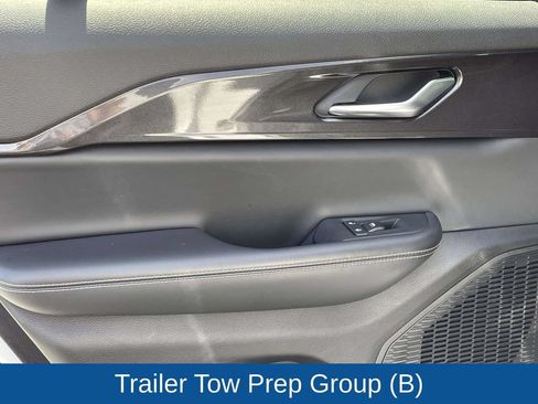Used 2023 Jeep Grand Cherokee Altitude AWD/4WD image 20