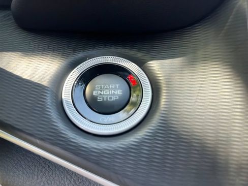 New 2025 Jeep Grand Cherokee Altitude AWD/4WD image 28