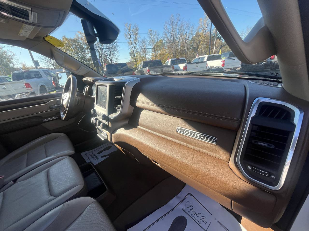 Used 2019 RAM 1500 Laramie AWD/4WD image 16