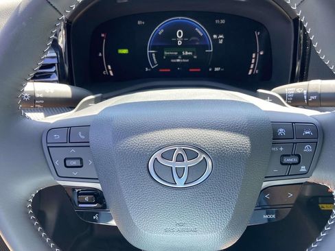 New 2026 Toyota Camry SE image 29