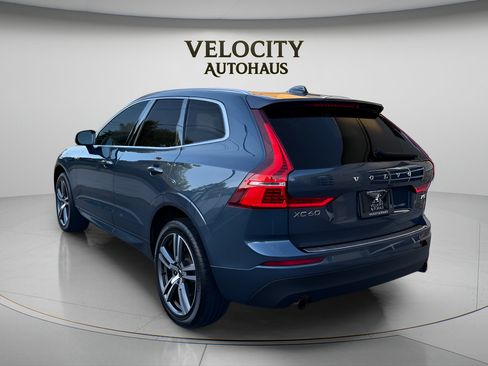 Used 2021 Volvo XC60 T5 Momentum w/ Premium Package AWD/4WD image 5