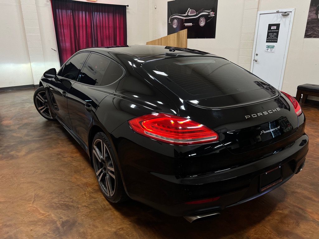 Used 2014 Porsche Panamera 4 AWD/4WD image 28