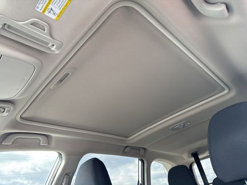 Used 2024 Subaru Forester Premium image 8