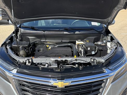 Used 2023 Chevrolet Equinox LT FWD image 4