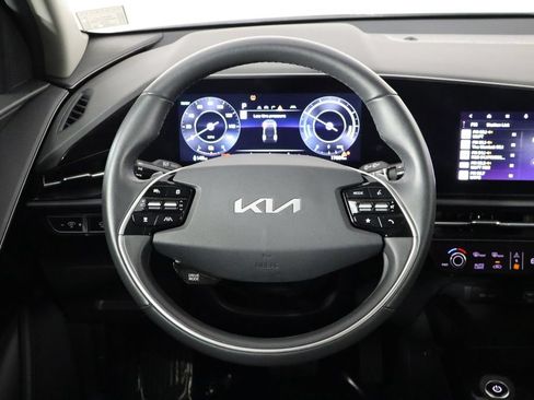 Used 2023 Kia Niro Wind FWD image 7