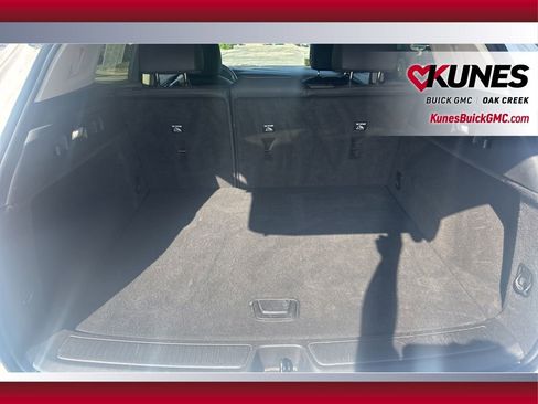 Used 2023 Buick Envision Essence image 10