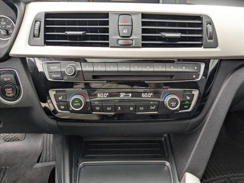 Used 2017 BMW 320i xDrive Sedan image 14