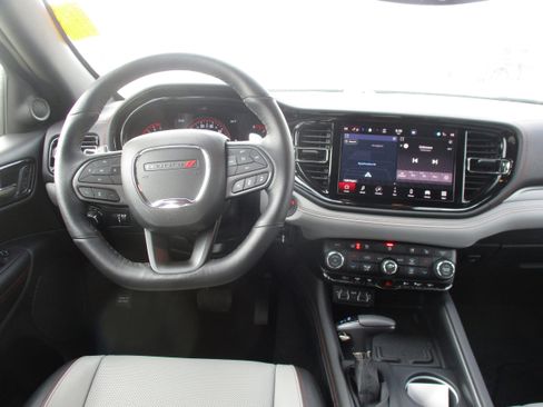 Used 2024 Dodge Durango GT image 10