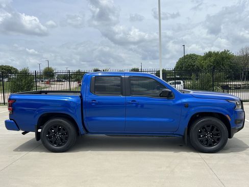 New 2026 Nissan Frontier SV w/ SV Convenience Package RWD image 3
