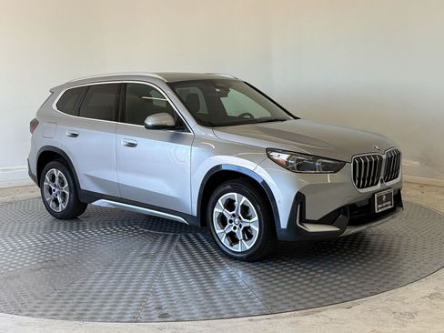 Used 2025 BMW X1 xDrive28i w/ Premium Package AWD/4WD image 7