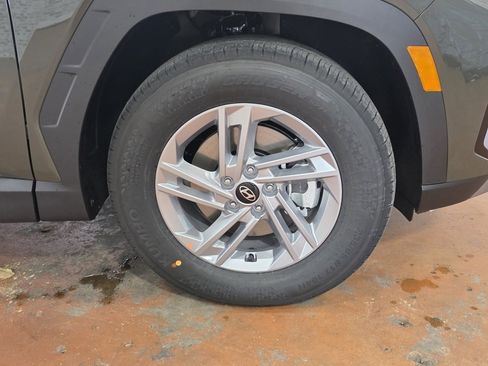 New 2026 Hyundai Tucson SE image 11