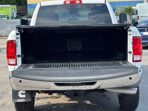 Used 2018 RAM 2500 Tradesman w/ Chrome Appearance Group AWD/4WD image 13