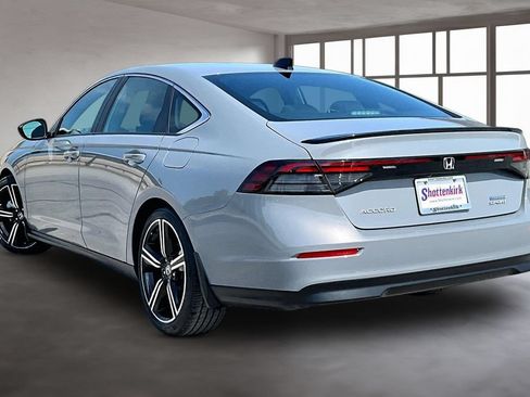 Used 2023 Honda Accord Sport image 4
