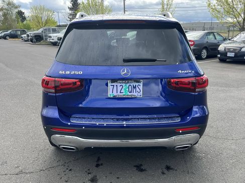 Used 2022 Mercedes-Benz GLB 250 4MATIC w/ Premium Package Lite image 5