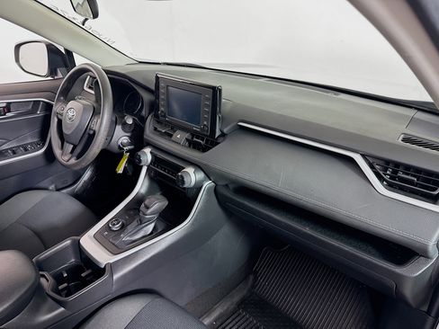 Certified 2022 Toyota RAV4 LE image 25