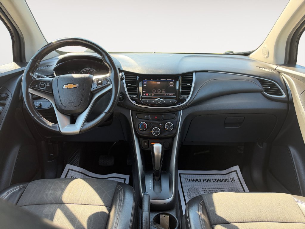 Used 2020 Chevrolet Trax LT w/ LT Convenience Package AWD/4WD image 10