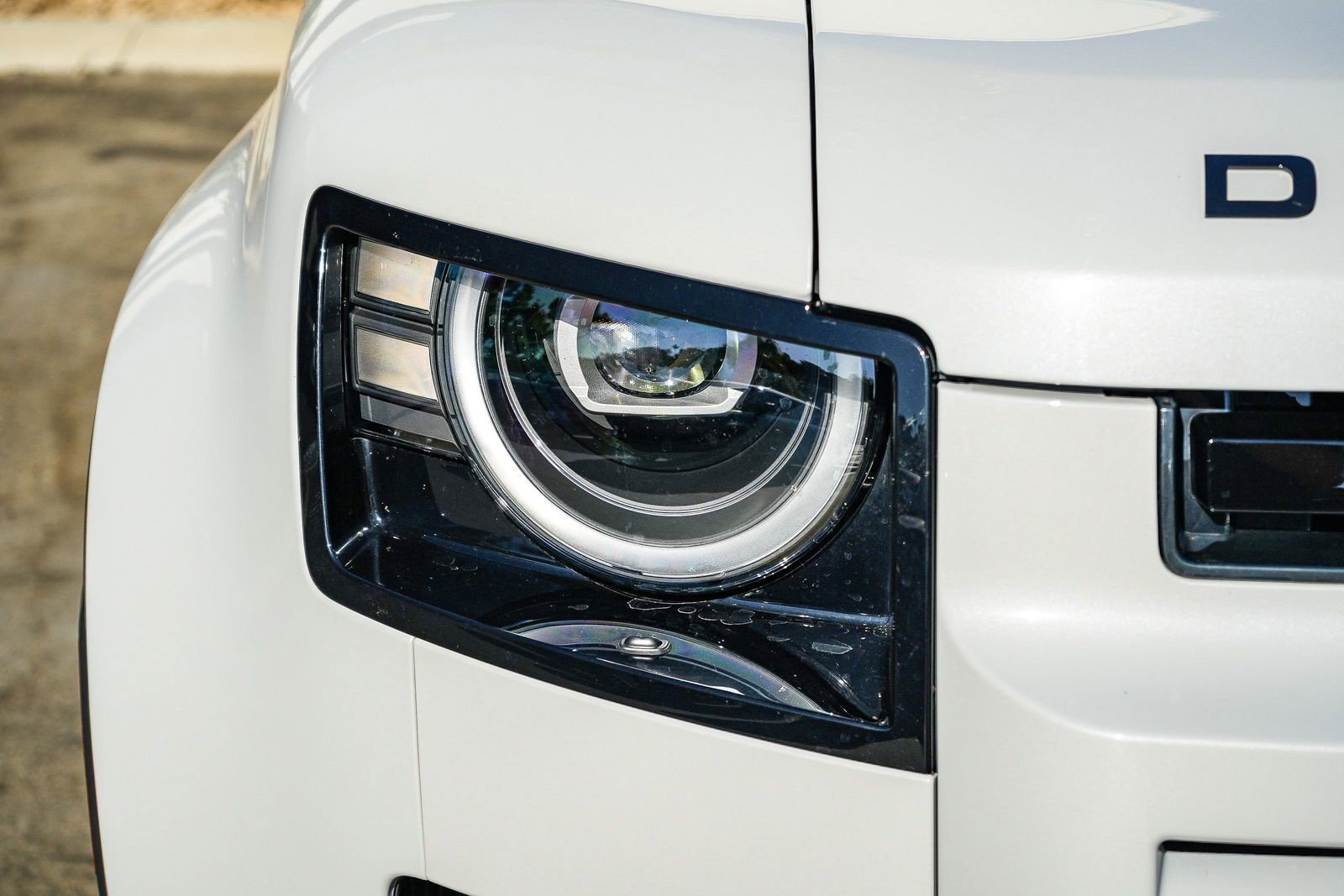 Certified 2026 Land Rover Defender 110 S AWD/4WD image 9