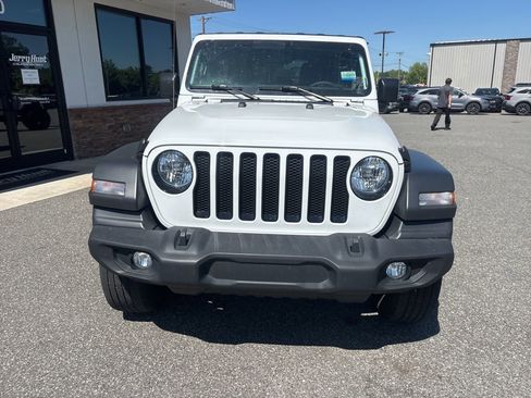 Used 2023 Jeep Wrangler Sport image 10