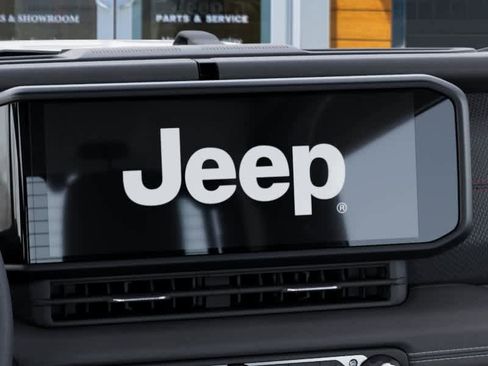 New 2026 Jeep Wrangler Unlimited Rubicon AWD/4WD image 18